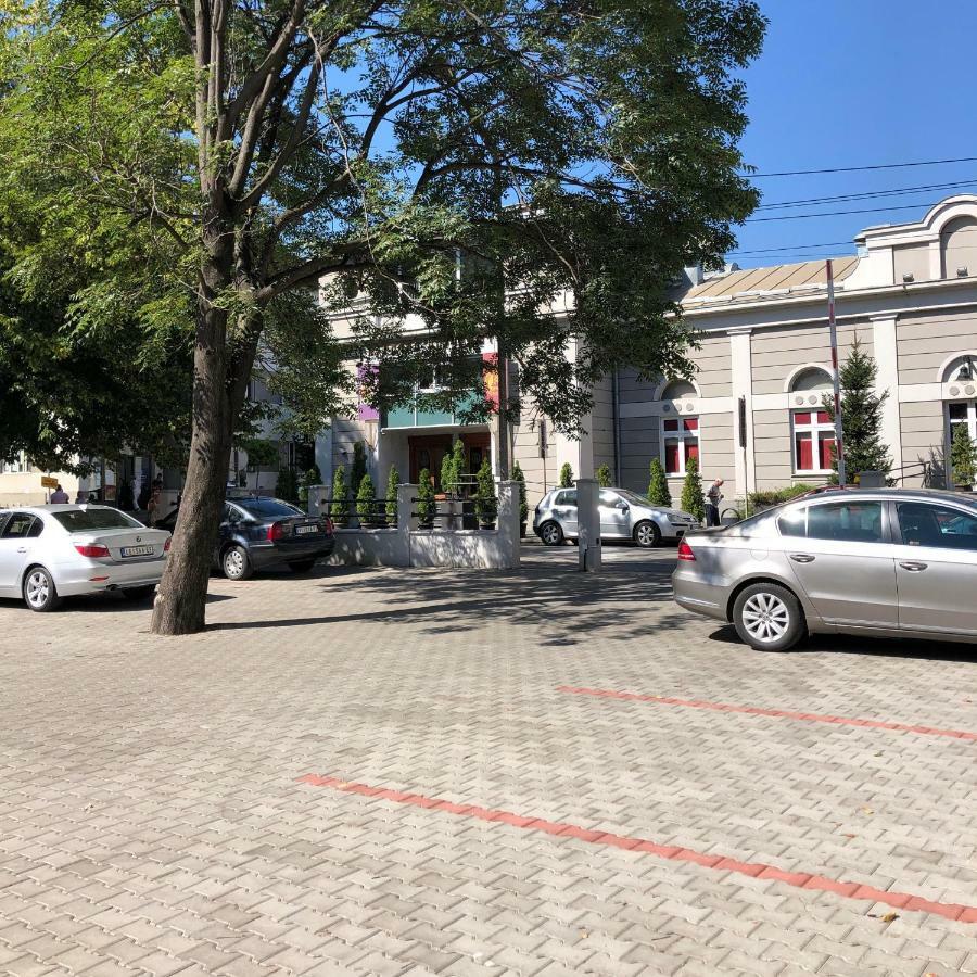 Sajam Garni Hotel Leskovac  Exteriör bild